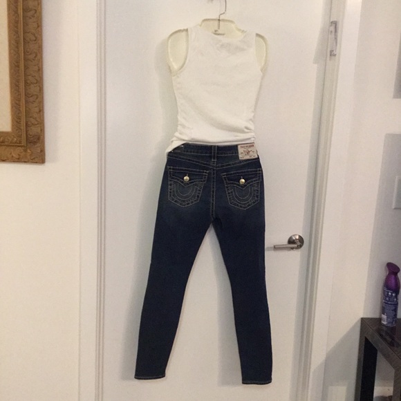 True Religion Dark Blue Jeans with White Stitching - Picture 12 of 16
